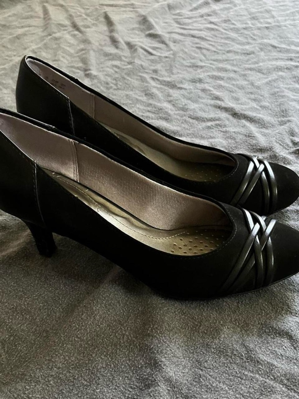 Life Stride soft system women’s “Juliana” slip on 2” wedge heels